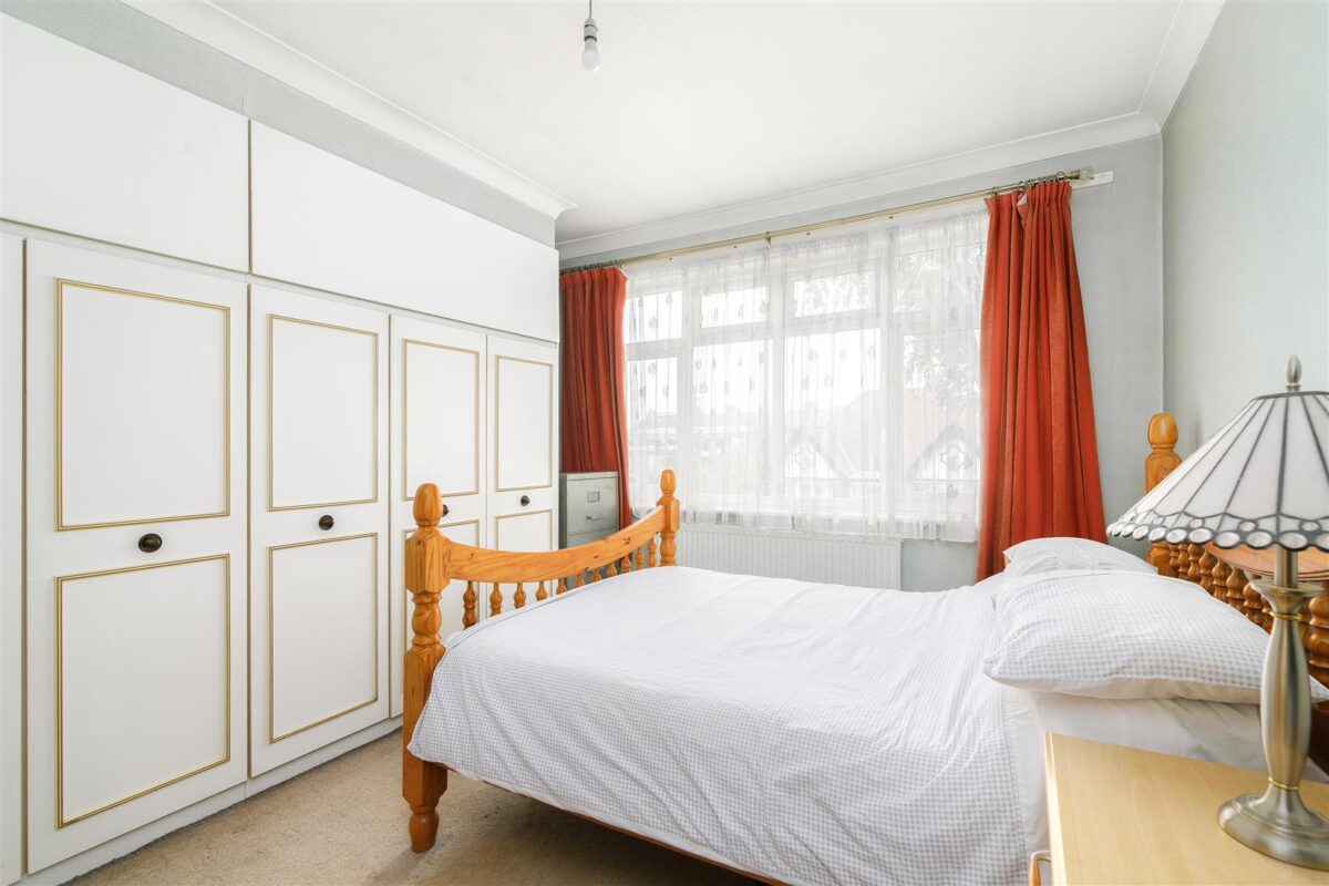Loxham Road, London E4