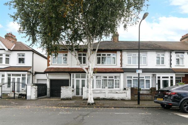 Loxham Road, London E4
