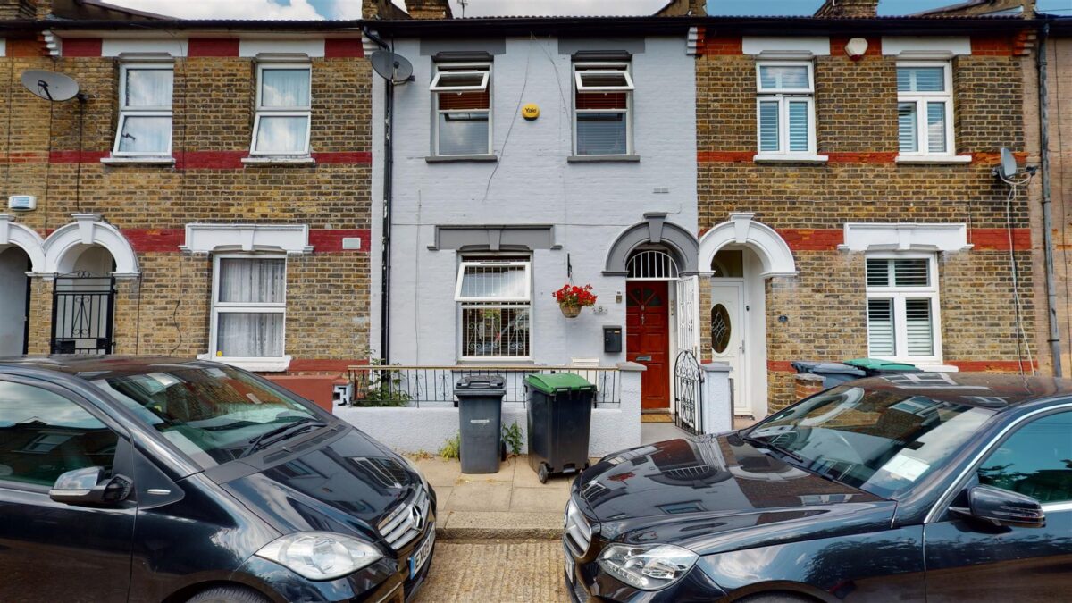 Baronet Grove, London, N17