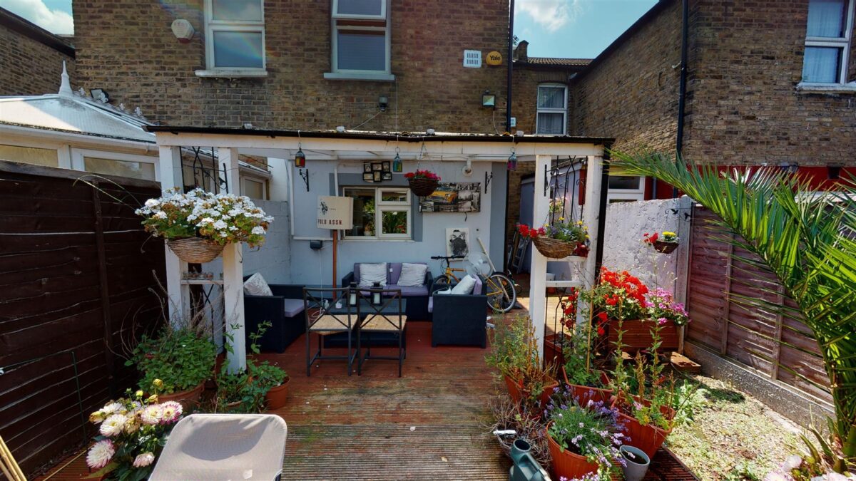 Baronet Grove, London, N17